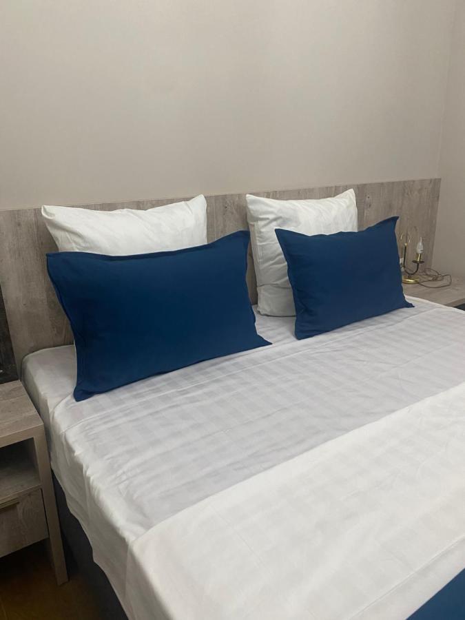 Green Town Hotel シムケント エクステリア 写真