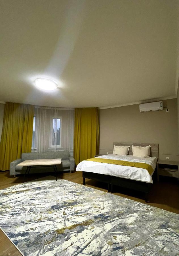 Green Town Hotel シムケント エクステリア 写真